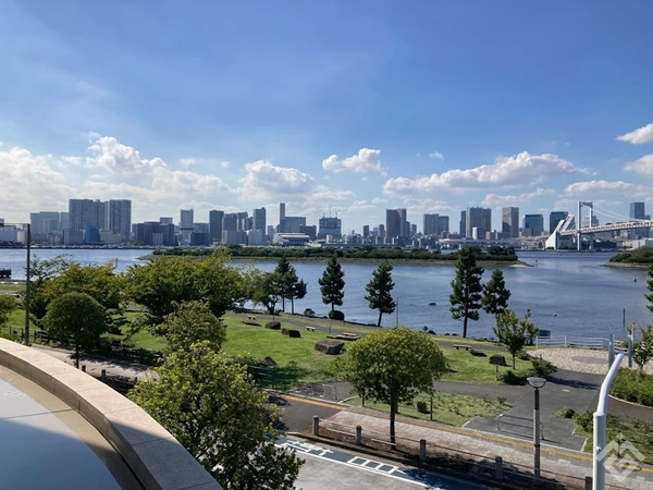 🏙️ Gold Crest buys Tokyo office site for about ¥100 billion