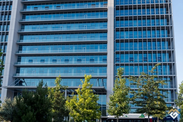 🏦 BNP Paribas plans €1 billion CRE risk transfer