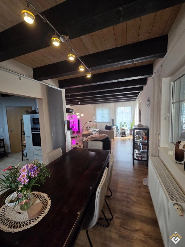 Single-family house with PV system & double garage between Pfarrkirchen and Eggenfelden