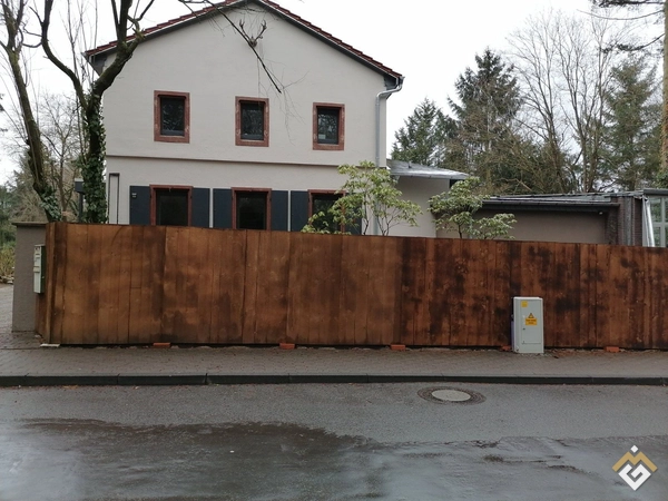 House Frankfurt Oberrad / Leasehold / directly at the forest edge / 7.5 rooms