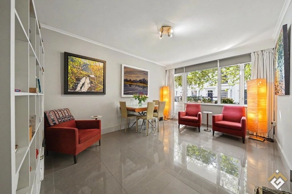 Tor Court, Kensington, W8