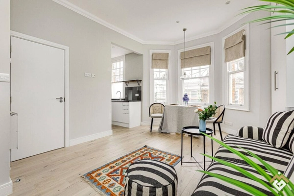 Cheyne Row, London, SW3