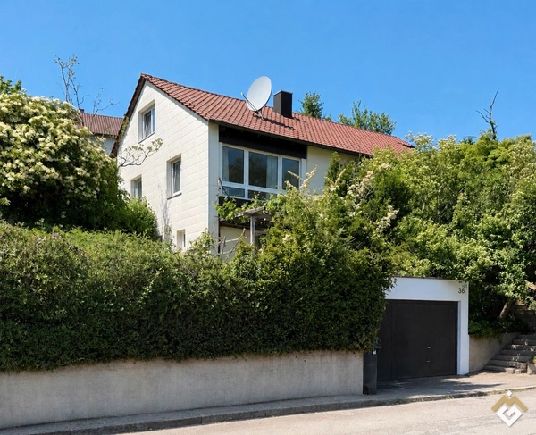 Freistehendes Wohnhaus mit ELW,  Südhang- &amp; Aussichtslage ☀️