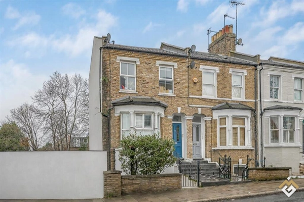 North Street, SW4