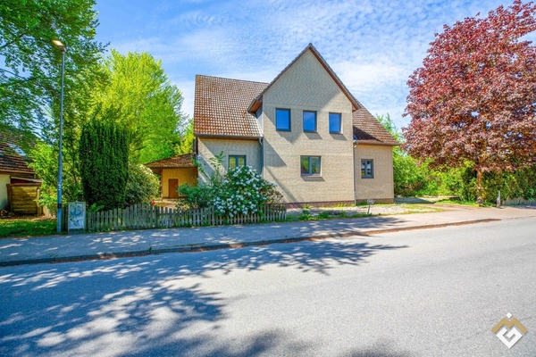 ! NEU ! Ihr Zuhause mit Perspektive in 22956 Grönwohld - Großes Einfamilienhaus inkl. Baugrundstück