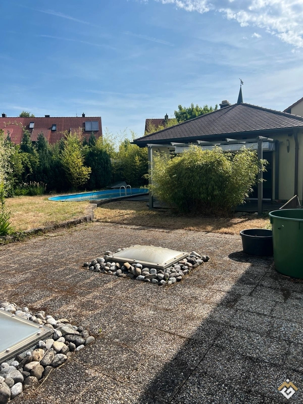 Two-family house Nürnberg Katzwang - Private pool!