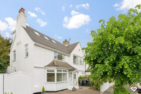 Rural Way, London, SW16