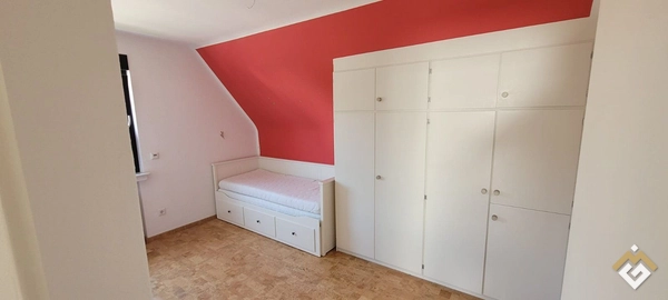 Mostly renovated house in Klütviertel seeks nice family!