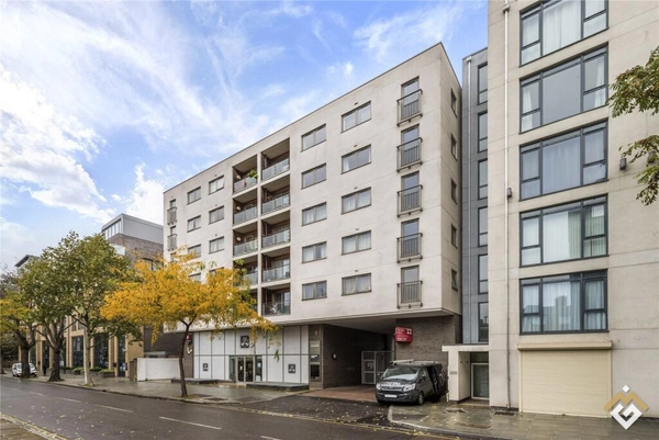 Long Lane, 
Borough, SE1