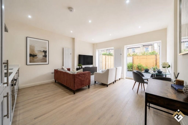 Replingham Road, Southfields, SW18