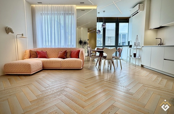 Продаж 3к квартири 87.4 кв. м  на вул. Костомарівська 1А корпус 4