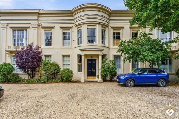 The Shrubbery, SW11