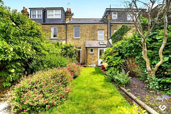 Spencer Gardens, London, SW14