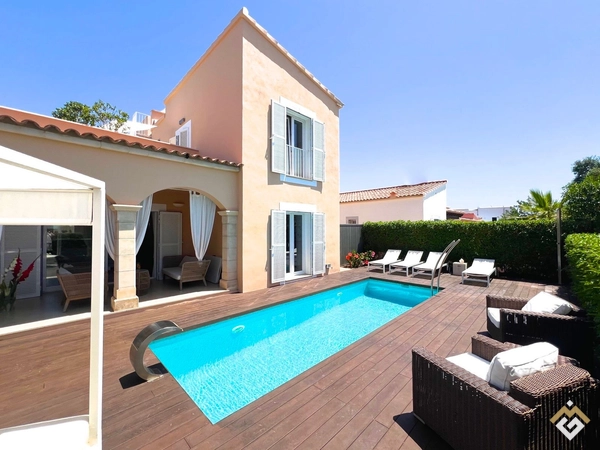Mallorca-Sa Ràpita: Freistehendes Einfamilienhaus mit Meerblick