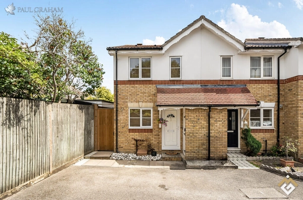 Highgrove Mews, Carshalton