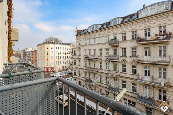 Großzügige 4-Zimmer-Wohnung in der Nähe vom Paul-Lincke-Ufer