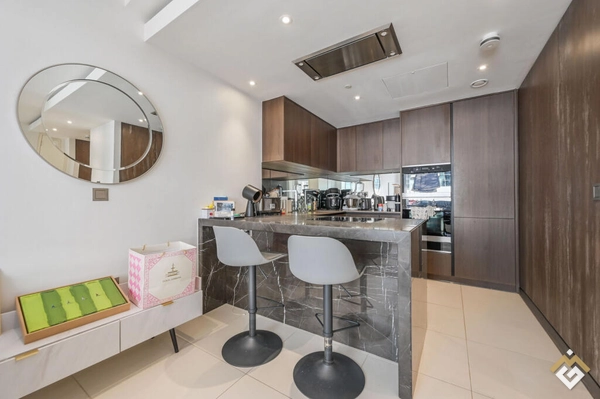 Sugar Quay, City, London, EC3R