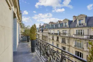 Appartement à vendre3390000 €3 390 000 €12 989 €/m²Simuler mon crédit immobilier8 pièces  •  4 chambres  •  261 m²  •  Étage 6/6Ternes-Maillot, Paris 17ème arrondissement (75017)126AC9 de plusCalculer un temps de trajetPour aller au travail, à l’école, ...AppelerContacterEn appelant, je consens à l'utilisation de la fonction de comptabilisation des appels.