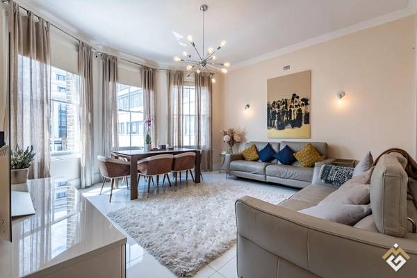 Kensington Court, LONDON, W8