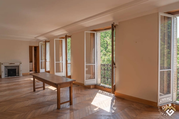 Vente appartement 6 pièces 167,20 m² Paris 19E			
									1.780.000 €