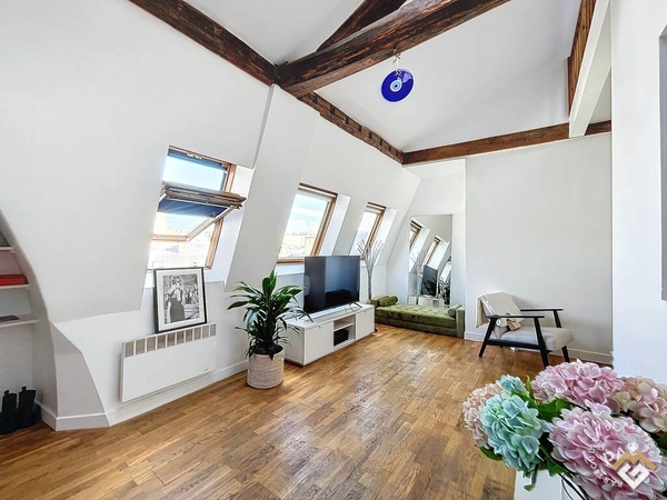 Vente chambre 45,21 m² Paris 8E (75008)			
									380.000 €