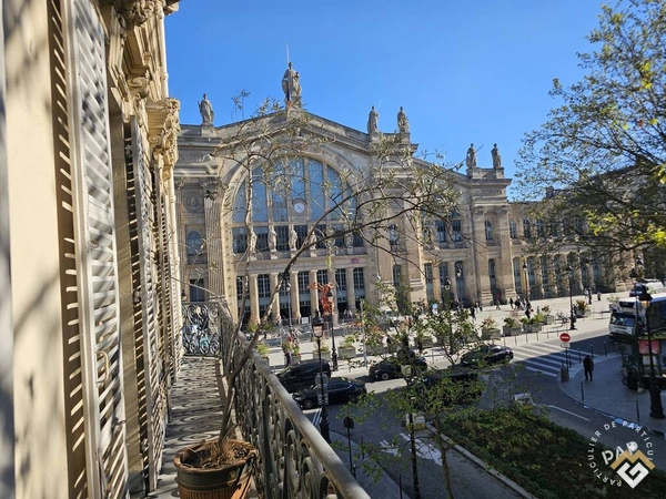 Vente appartement 6 pièces 148 m² Paris 10E (75010)
1.350.000 €