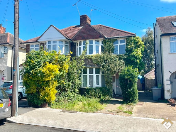 Winchester Avenue, London