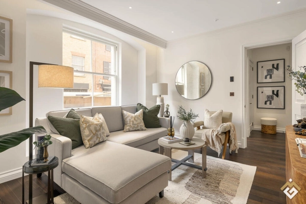 Charles Street, Mayfair, W1J