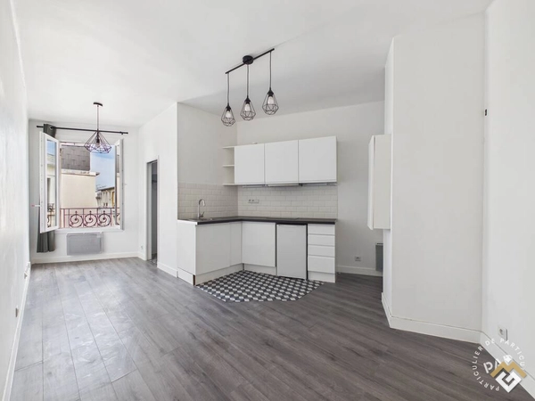 Vente studio 19 m² Paris 19E			
							199.000 €