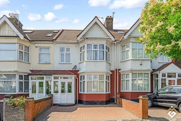Old Church Road, Chingford