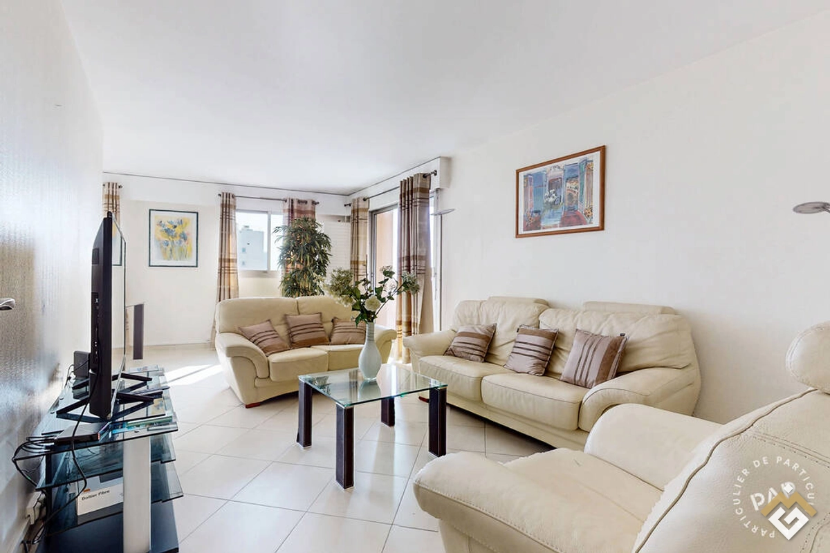 Vente appartement 3 pièces 79 m² Paris-Place D'italie- Avec Terrasse Et Piscine-
800.000 €