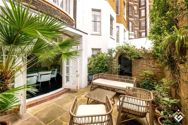 Charles Street, Mayfair, London, W1J