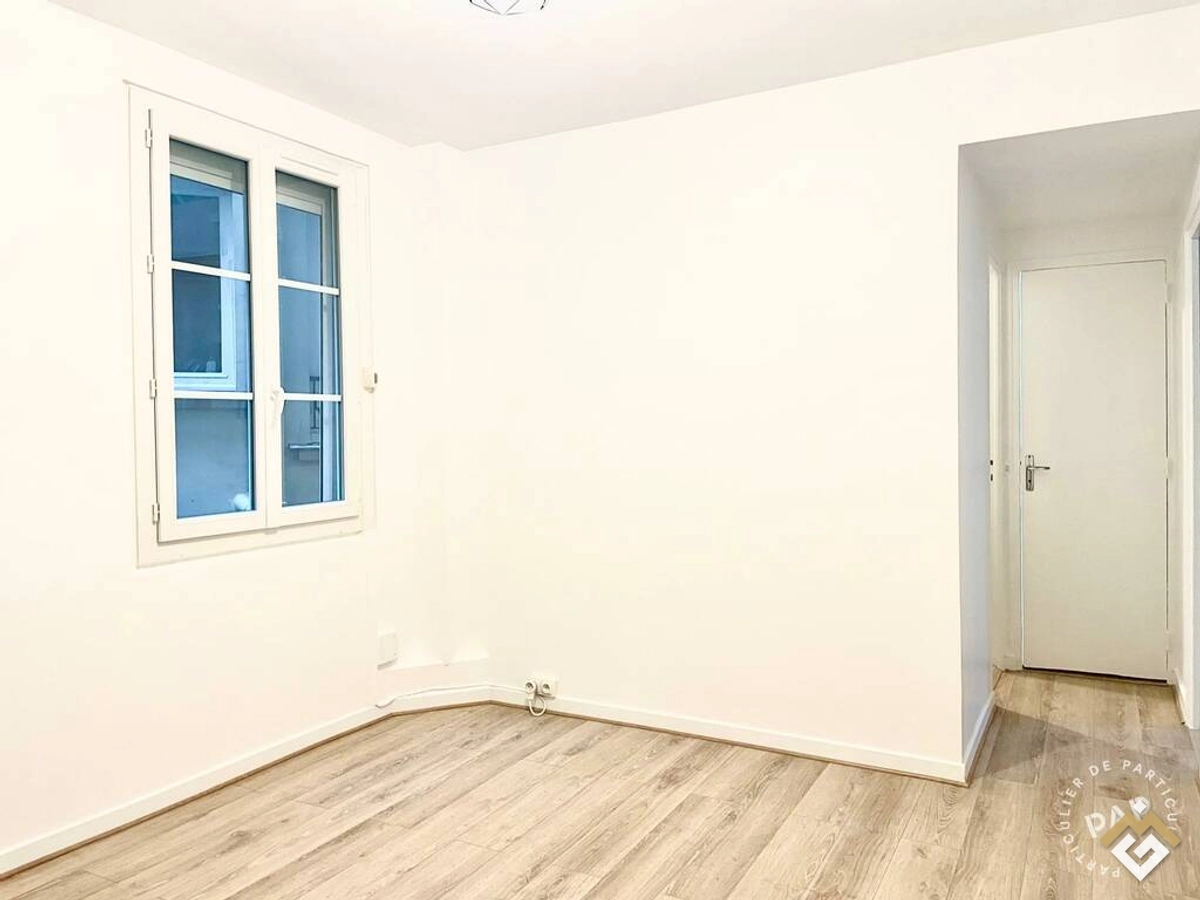 Vente appartement 2 pièces 33,70 m² Paris 10E (75010)
369.000 €