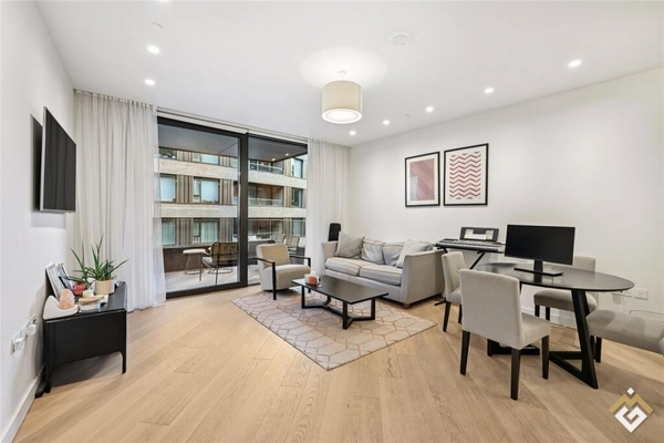 Wood Crescent, London, W12
