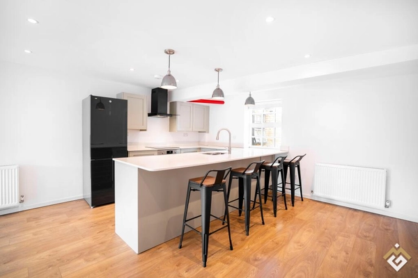 Elm Grove, London