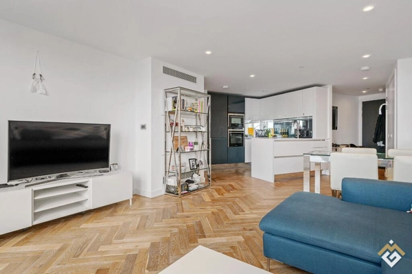 City Road, London, EC1V
