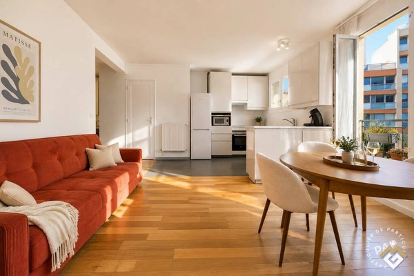 Vente appartement 2 pièces 48 m² Paris 11E (75011)
585.000 €