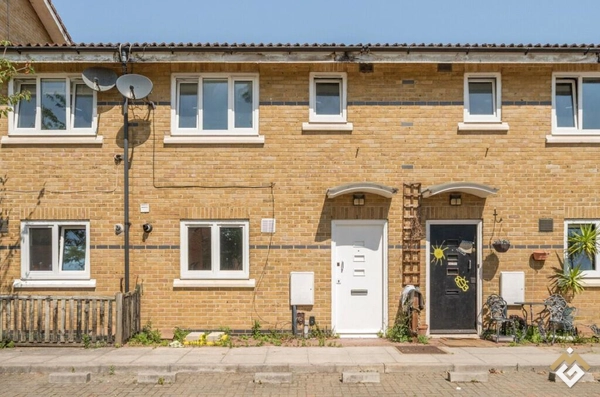 Liardet Street, London, SE14