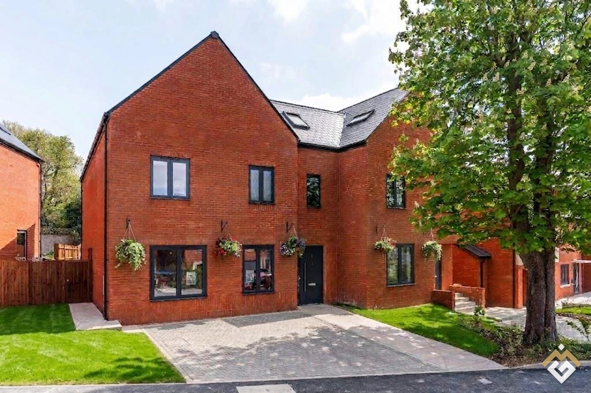 Plot 3, Ridgemount Gardens, off The Ridgeway, Enfield