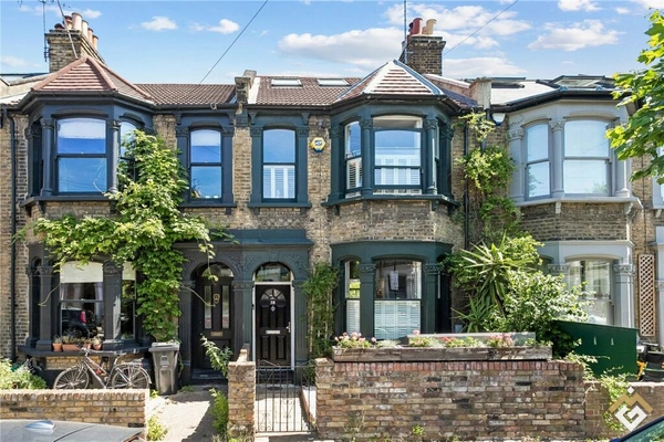 Roding Road, London, E5