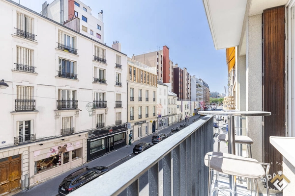 Sale apartment 3 rooms 55 m² Paris 12E (75012) 650,000 €
