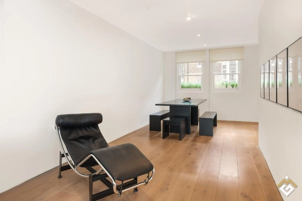 Ebury Mews, London, SW1W