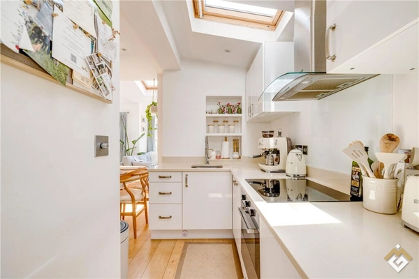 Alverstone Avenue, London, SW19