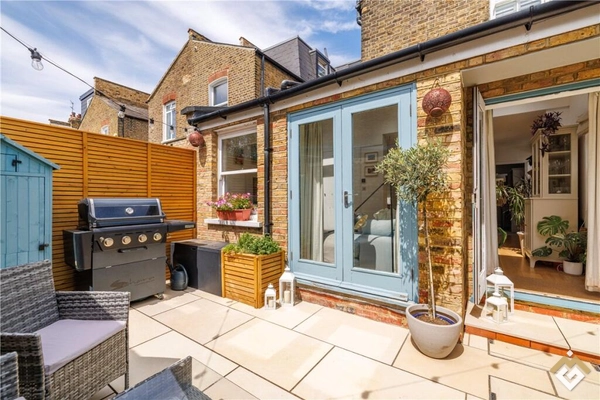 Alverstone Avenue, London, SW19