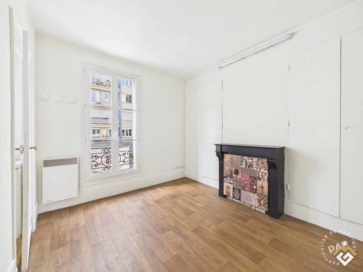 Vente appartement 2 pièces 30 m² Paris 15E (75015)			
							305.000 €