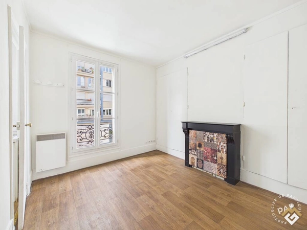 Vente appartement 2 pièces 30 m² Paris 15E (75015)			
							305.000 €