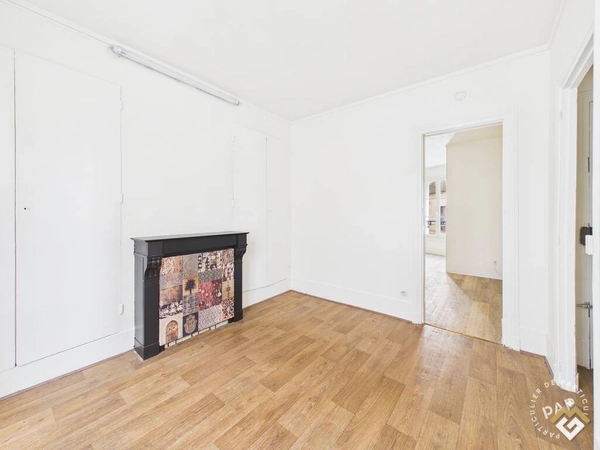 Vente appartement 2 pièces 30 m² Paris 15E (75015)			
							305.000 €