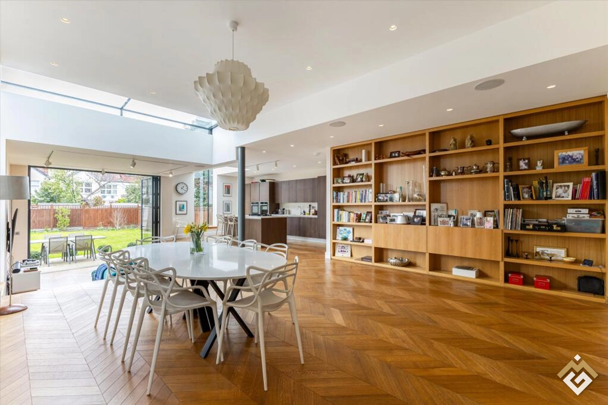 Telford Avenue, London SW2