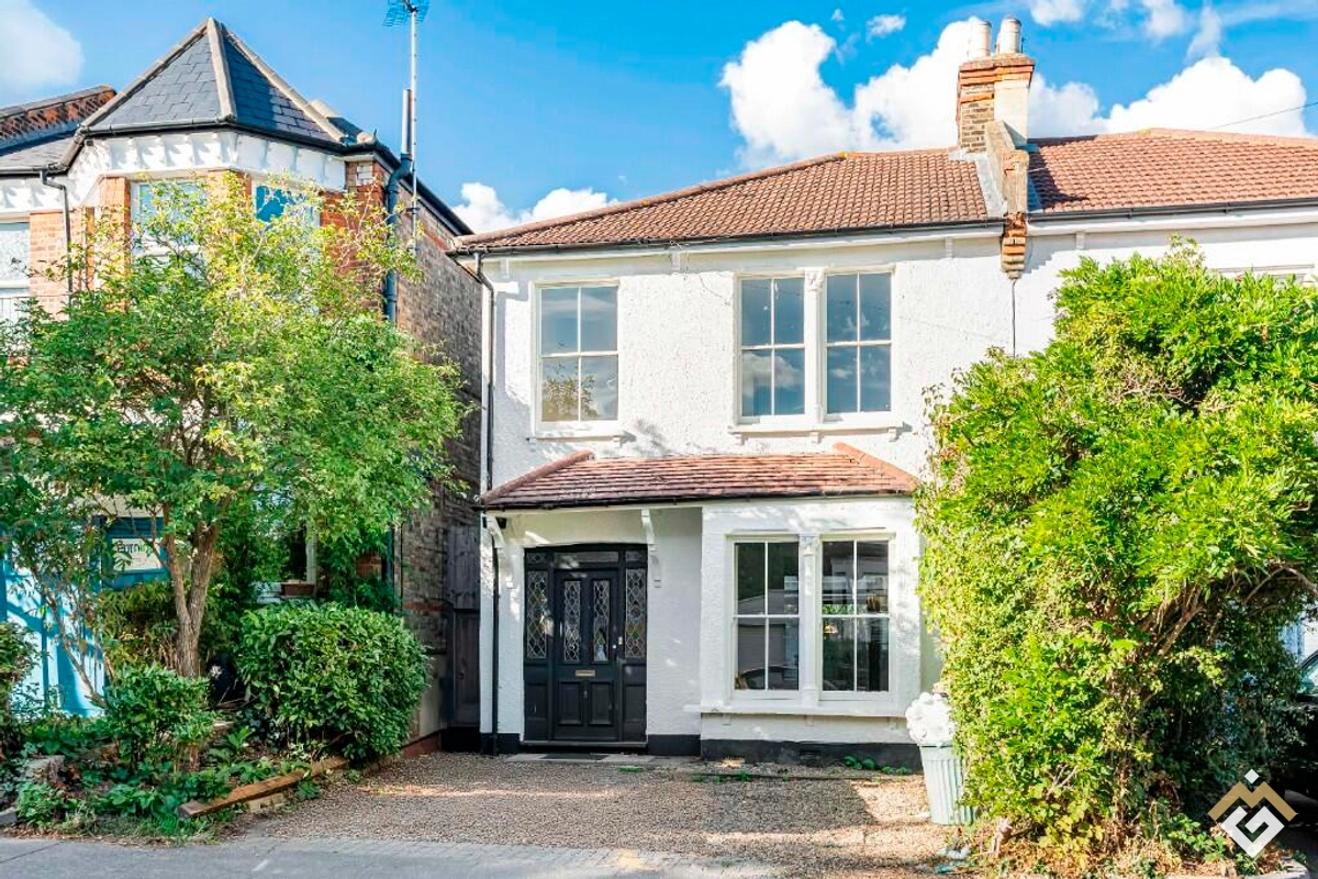 Gordon Road, London, E18