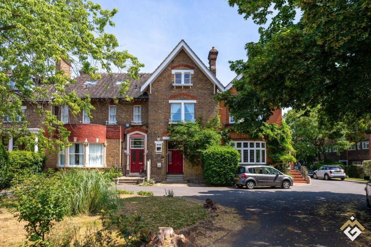 Riverview Lodge, Teddington